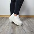 Zapatilla Marfil