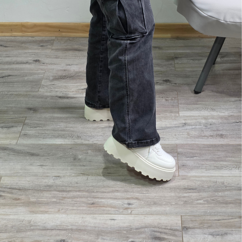 Zapatilla Marfil