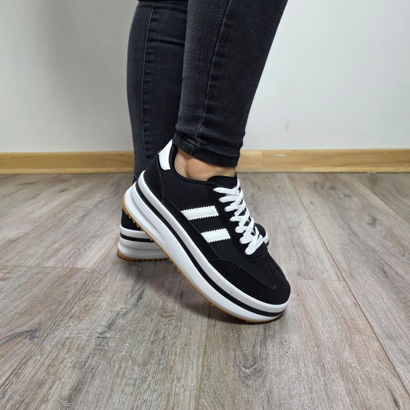 Zapatilla Lara Negra